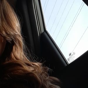 Meet your Posher, Maya